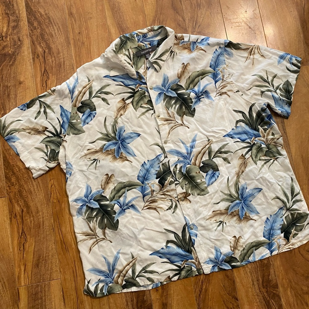 Hawaiian Print Button Down Shirt (XXL)